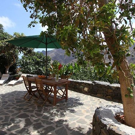 Casa Rural Los Aromos - Wunderschones Landhaus Mit Meerblick Hermigua Luaran gambar