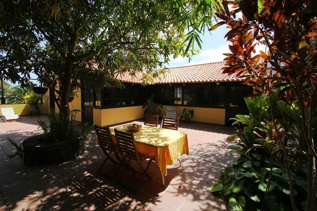 Casa Rural Los Aromos - Wunderschones Landhaus Mit Meerblick Hermigua Luaran gambar