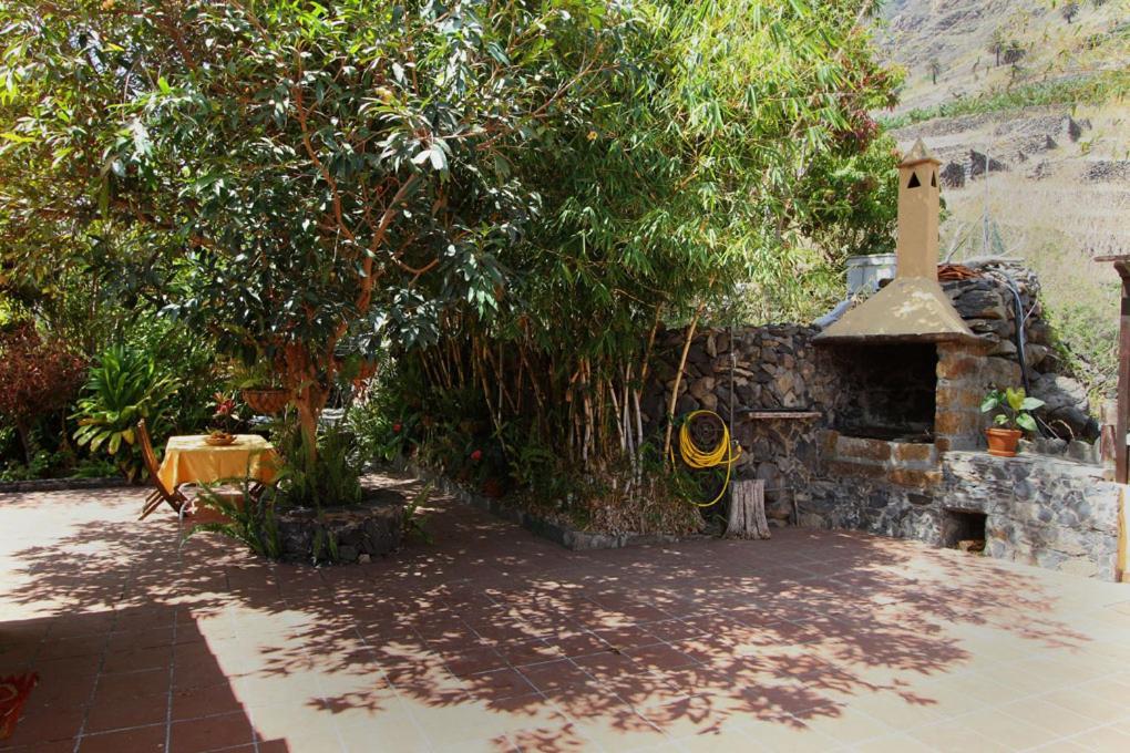 Casa Rural Los Aromos - Wunderschones Landhaus Mit Meerblick Hermigua Luaran gambar